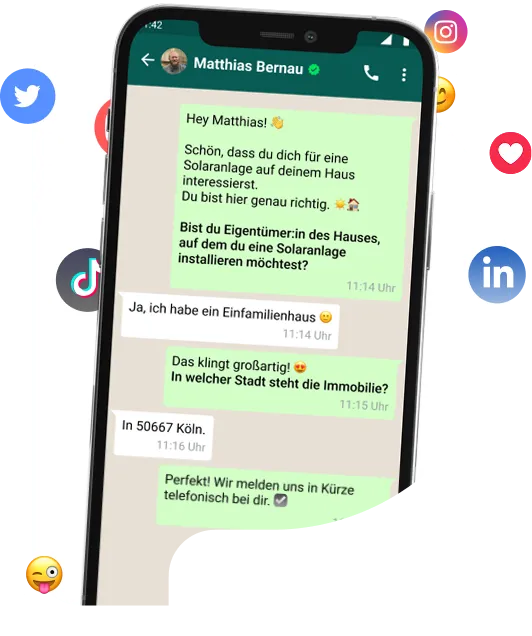 WhatsApp-Chat auf dem Smartphone mit automatisierter Vorqualifizierung